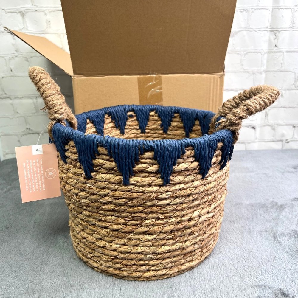 Decocrated Boho Basket Woven Tan Blue Double Handles Storage NWT